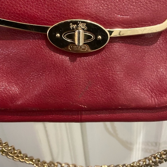 Coach Burgundy Leather Bag with Gold Chain - Picture 2 of 9